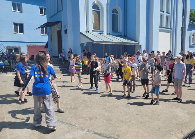 Дев’ять локацій і понад сотня дітей – у Карітасі стартували активні літні канікули