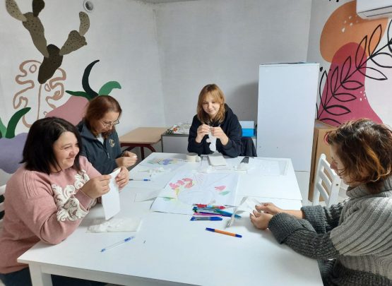 Батьківський клуб: як позитивно впливати на дітей та слухати їх потреби