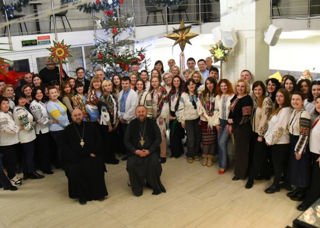 Спільна вечеря родини Карітасу Хмельницький