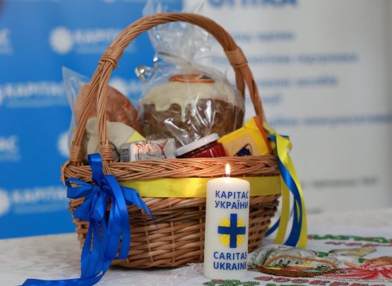 Привітання з Великоднем. Директор отець Іван Данкевич