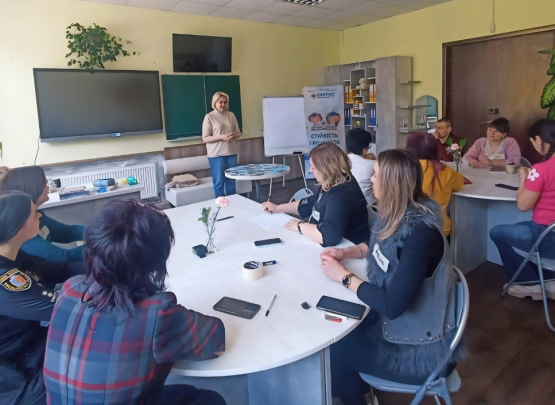 У Дунаєвецькому ліцеї провели першу зустріч у межах проєкту «Стійкість і розвиток»  