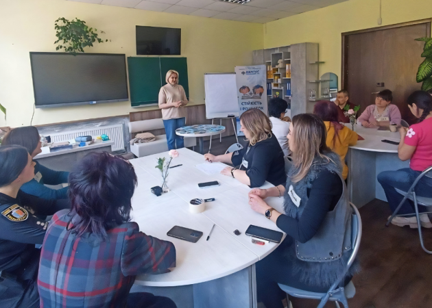 У Дунаєвецькому ліцеї провели першу зустріч у межах проєкту «Стійкість і розвиток»  